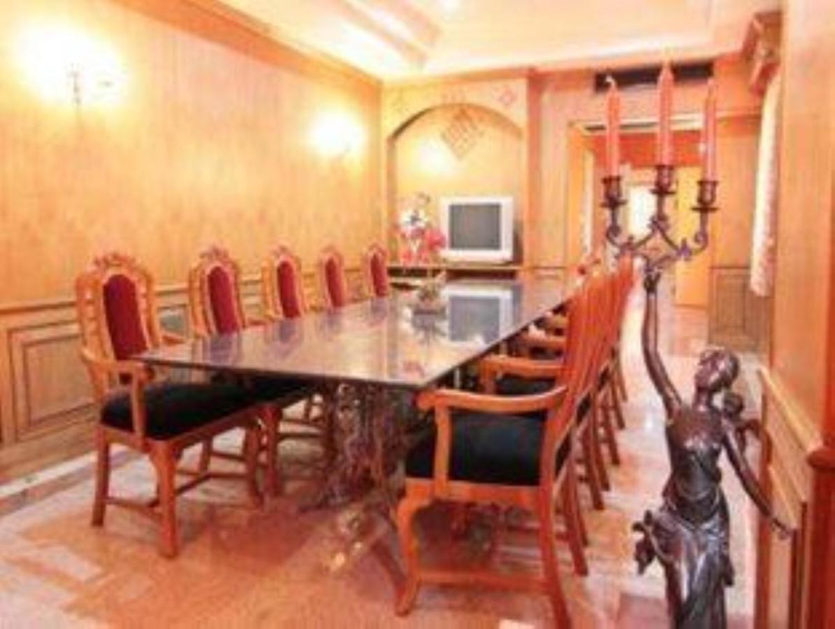 โรงแรม 13 เหรียญ งามวงศ์วาน กรุงเทพมหานคร ภายนอก รูปภาพ